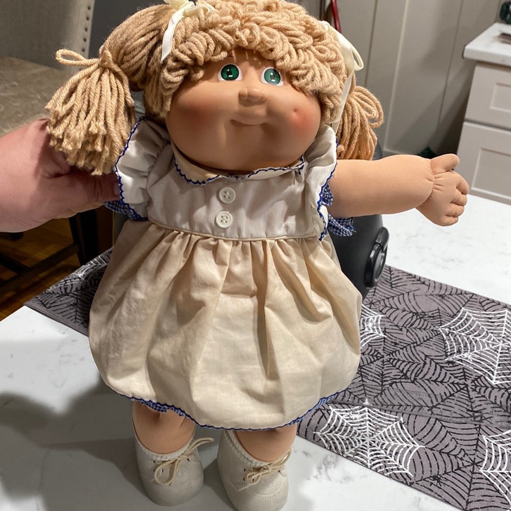 Cabage Patch doll